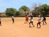 Fútbol femenino de base en el condado de Kilifi (Kenia), una de las cuatro selecciones del Grupo A.