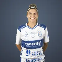 Natalia Ramos posando en una sesión oficial del Costa Adeje Tenerife.