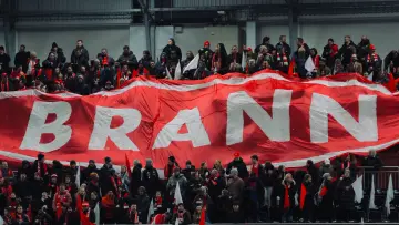 Dos campeones, el mismo 8-2 y una puerta que solo el Brann conoce