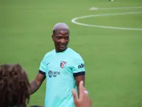Temwa Chawinga durante un encuentro de la NWSL con el Kansas City Current.