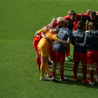 La selección turca hace piña antes de medirse a Alemania en la clasificación para la Eurocopa de 2017 (abril de 2016).