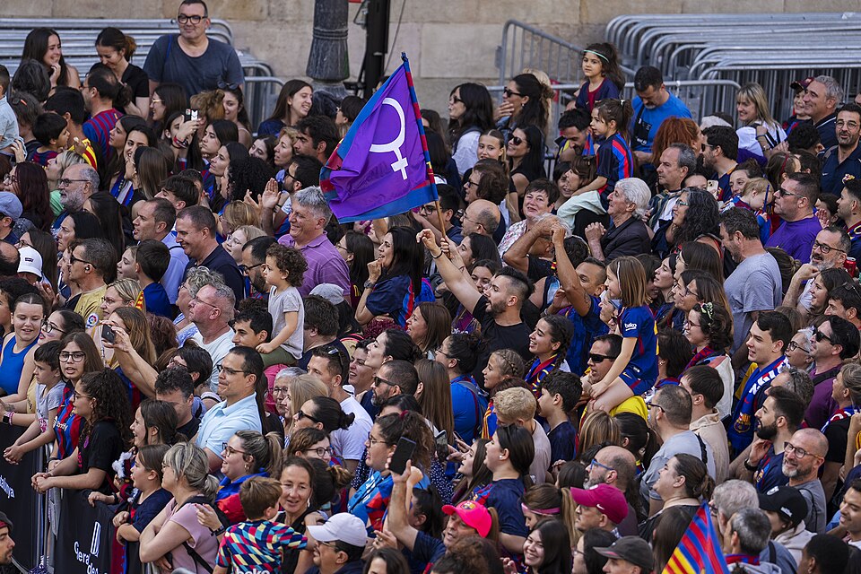 El FC Barcelona Femení celebrando uno de sus títulos europeos.
